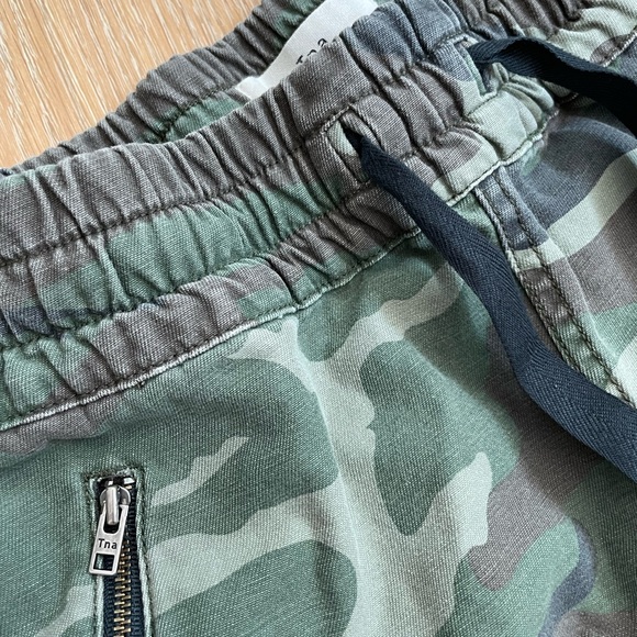 Aritzia TNA • Alix Camo Jogger - Picture 3 of 8